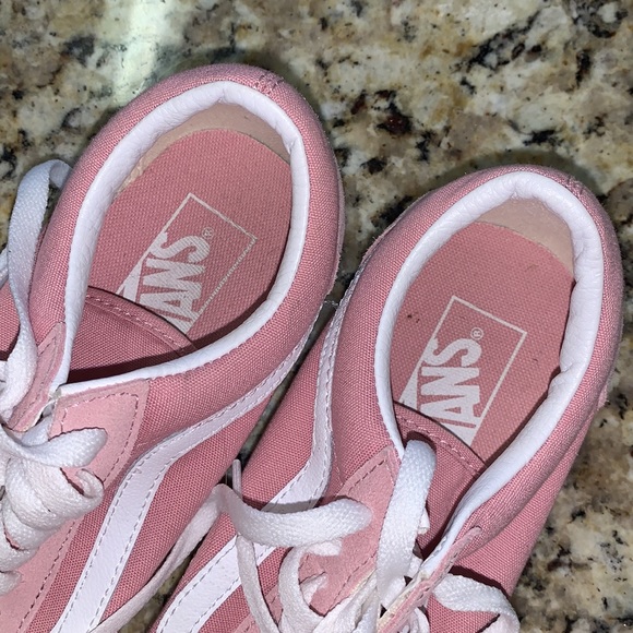 Vans - Picture 4 of 4